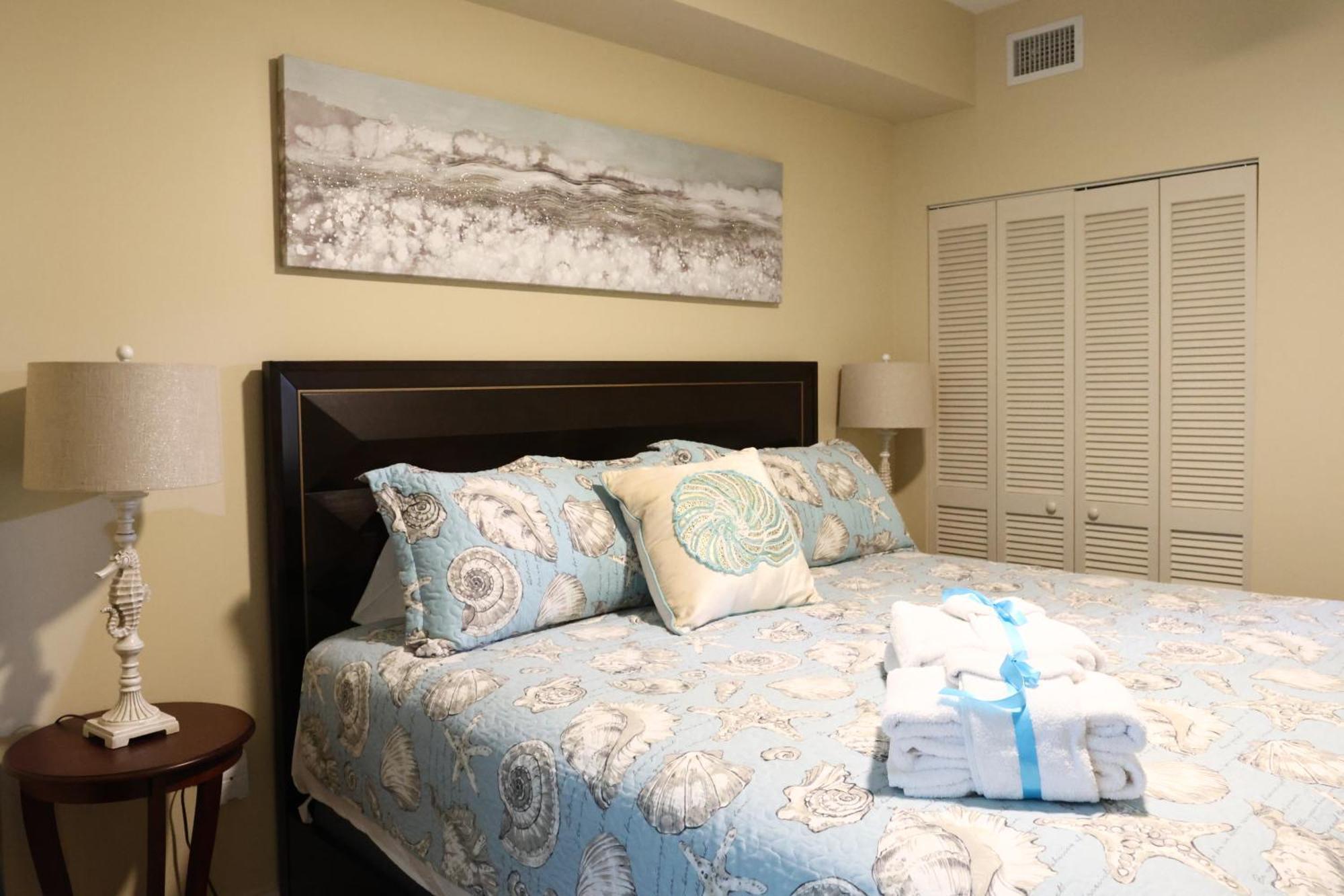 Aqua 1504 Beachfront Condo With Free Beach Chairs Panama City Beach Buitenkant foto